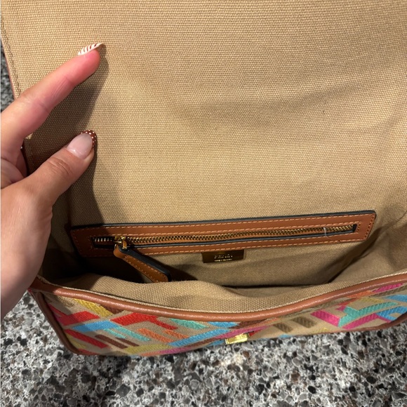 Purse - Picture 2 of 5